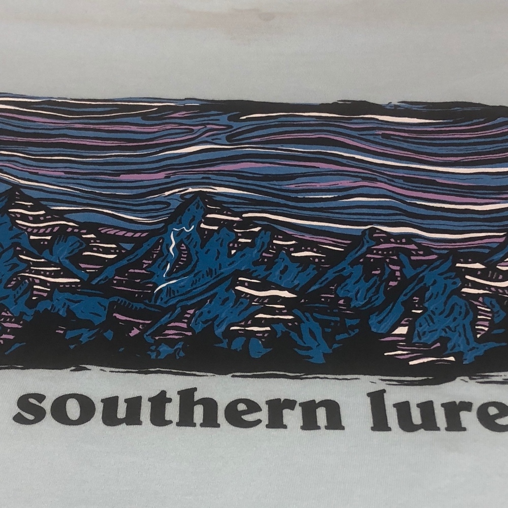 NWT Southern Lure Sky Blue Tee Shirt Medium Mtn
